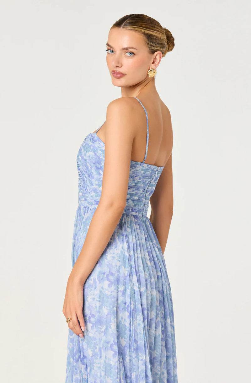 floral pleated maxi dress ASTR the Label | Bayley Floral Pleated Maxi Dress in Blue Floral