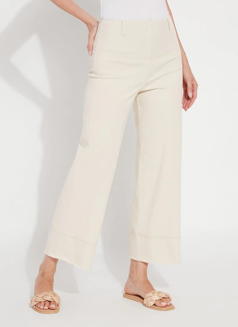 Styling Women's Wide Leg Pants for a Chic Summer Look