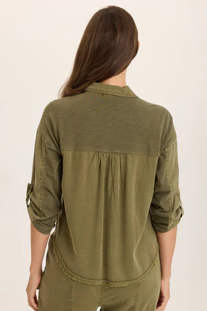 XCVI Knapp Button Up