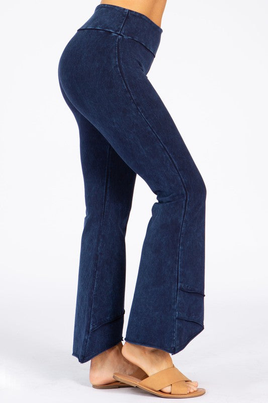 Mineral Washed Cropped Stretch Pants - Electric Blue