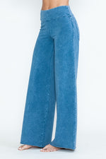 Mineral Washed Wide Leg Pants - Light Denim