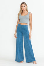 Mineral Washed Wide Leg Pants - Light Denim