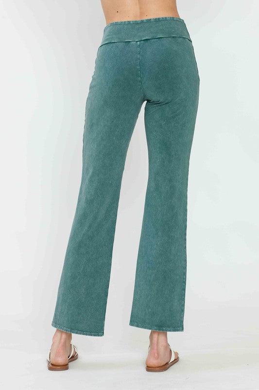 Straight Fit Pants  - Emerald