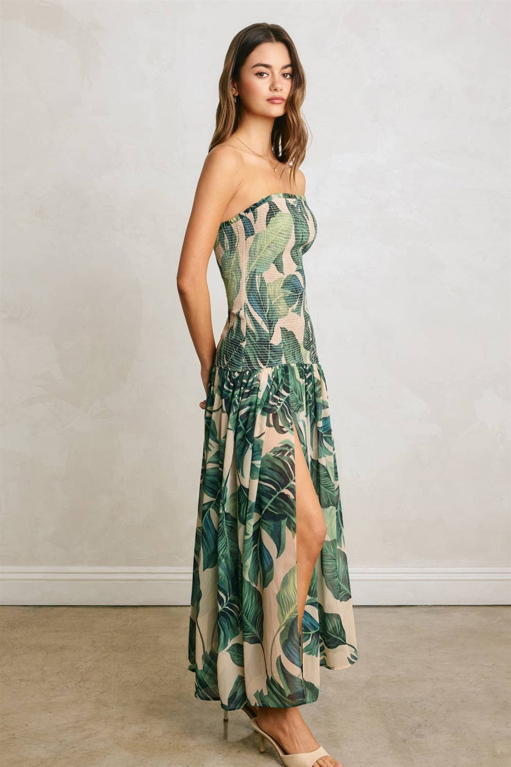 dress stores on long island Ross for Less is planning to make its debut, as the off-price retailer continues its push into new markets. Dublin, California-based Ross Inc. declined to provide details Crafted in Italy from premium 100% linen Dress Boutique Long Island |