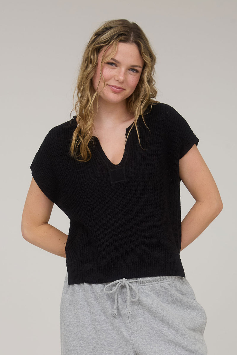 Split Neck Short Sleeve Knit Pullover
