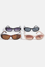 Plastic Frame Oval Lens Sunglasses