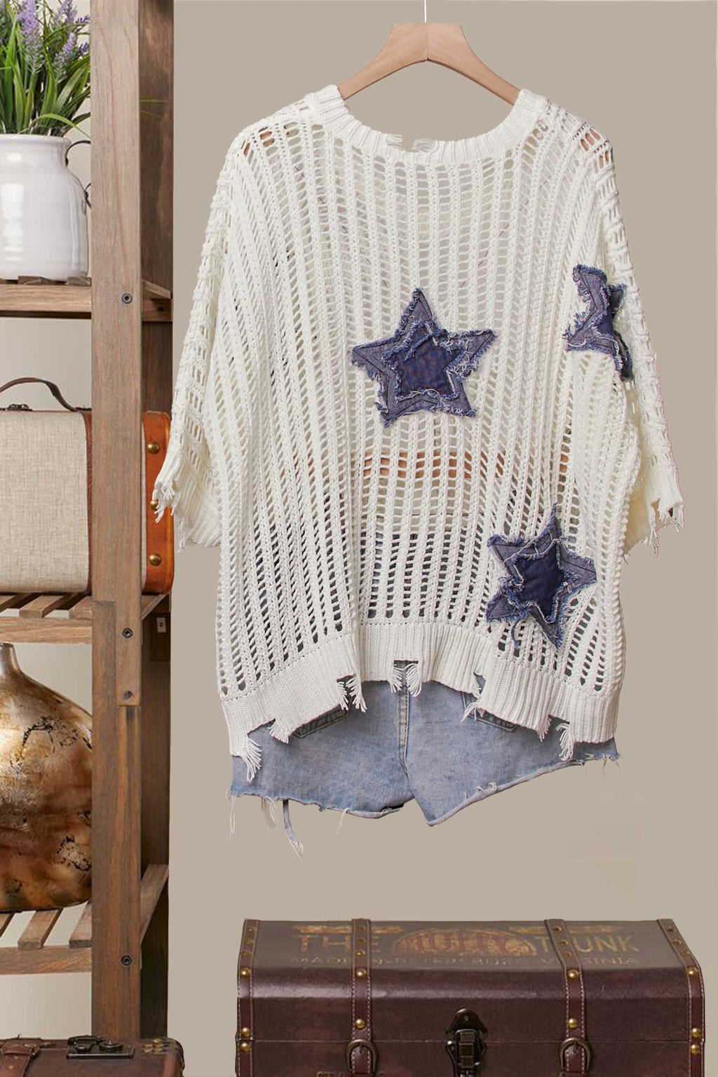 Distressed Star Knit Pullover
