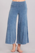 Mineral Washed Cropped Leg Pants - Light Denim