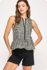 Scallop Print Sleeveless Blouse
