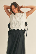 Scalloped Knit Vest With Side Bow