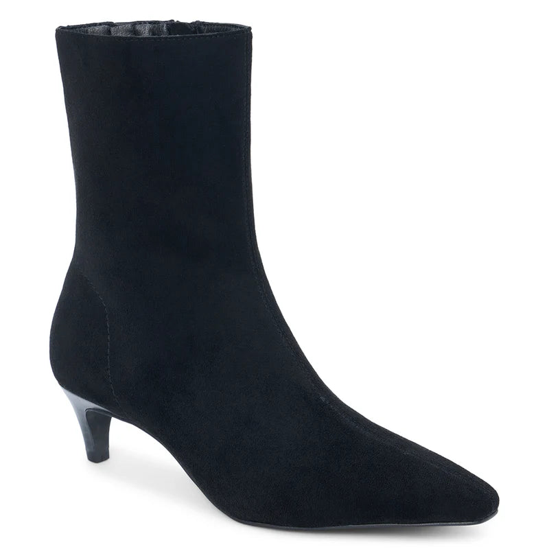 Stylish black ankle boot with a pointed toe and a kitten heel, perfect for elevating any outfit in Long Island boutique fashion.