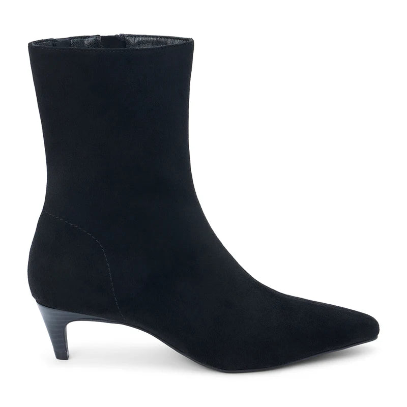Chic black suede ankle boots with a pointed toe and a stylish heel, perfect for Long Island boutique fashion.