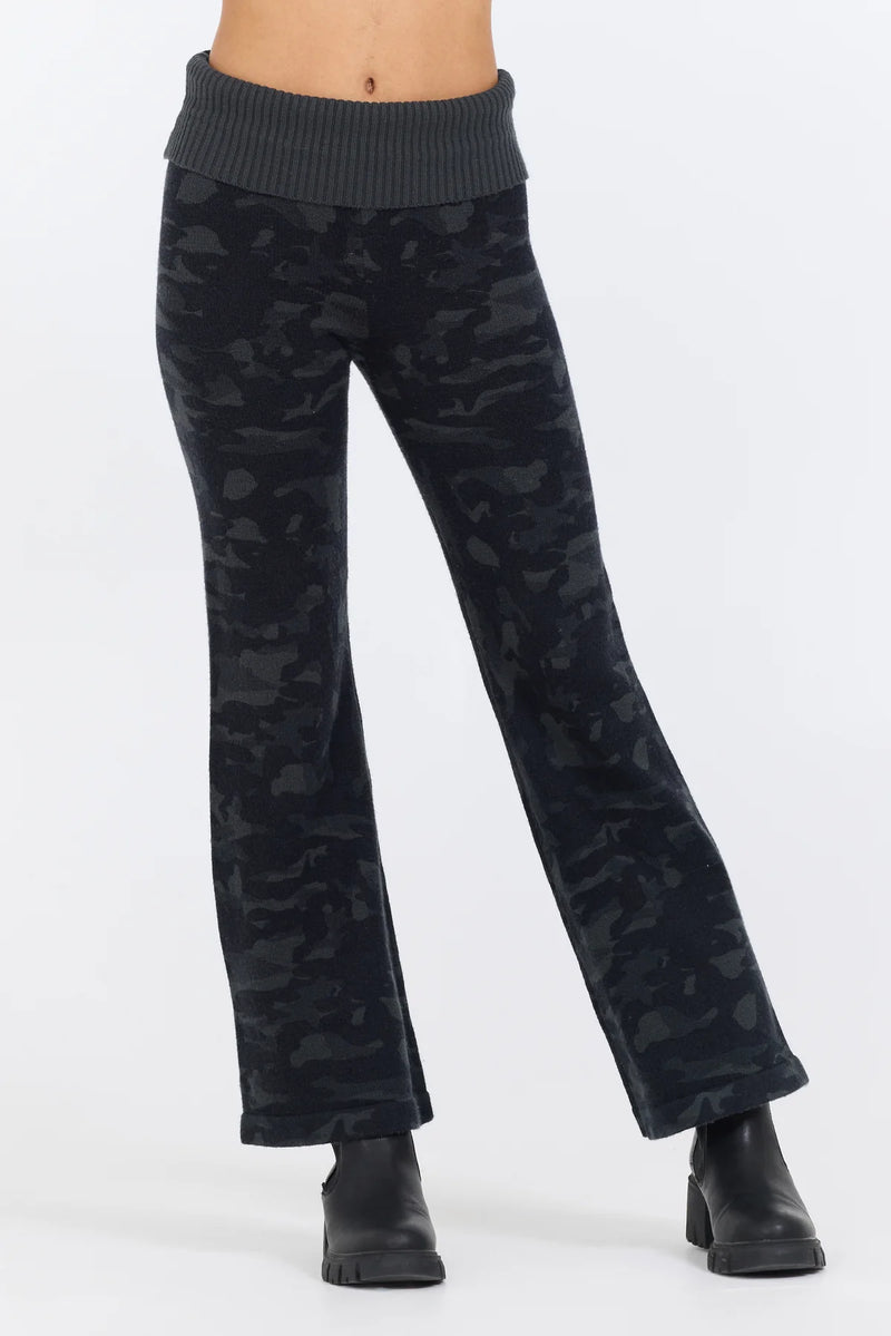 Vintage Havana Slim Fit Fold Over Flare Pant