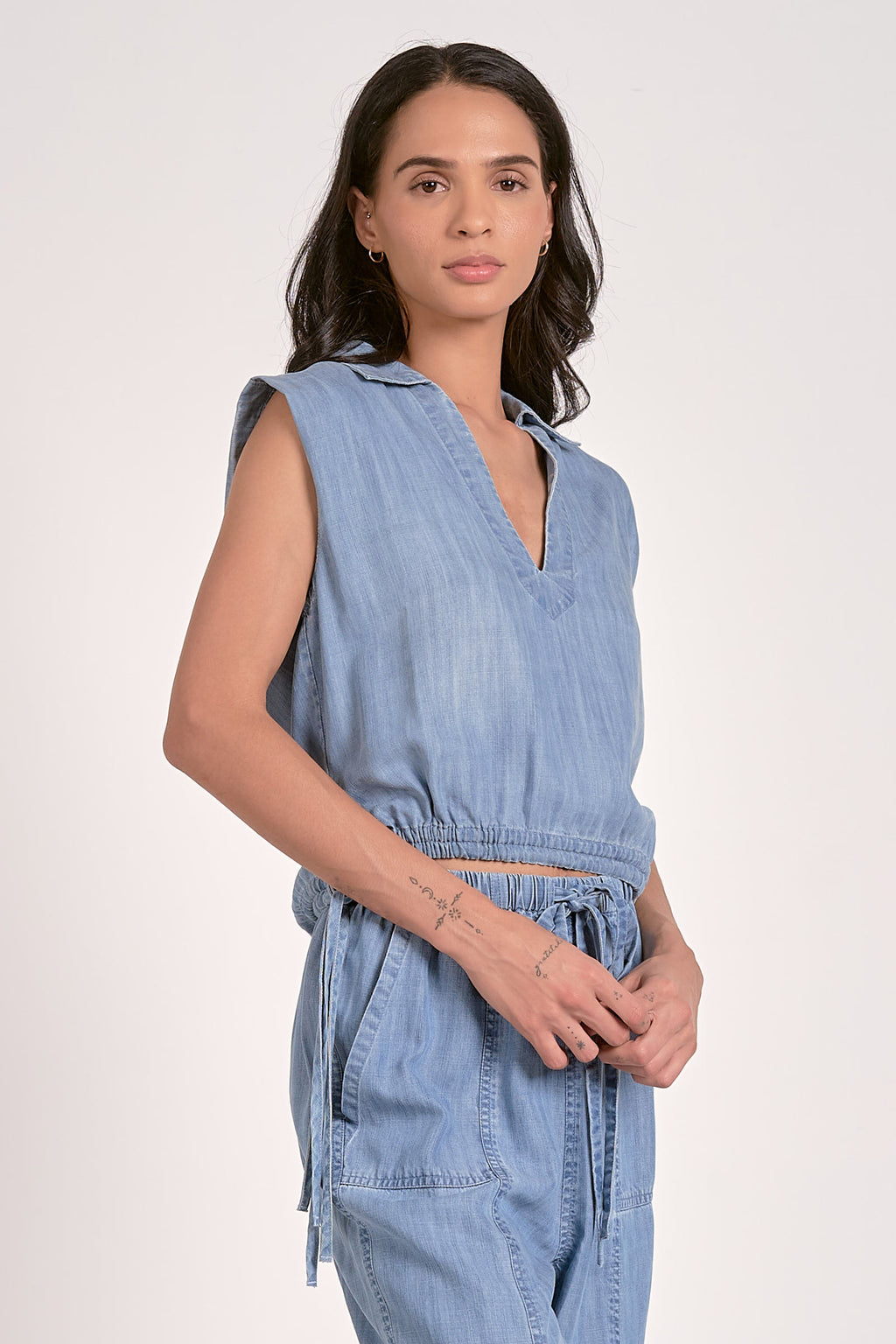 Elan Sleeveless Collared Denim Top