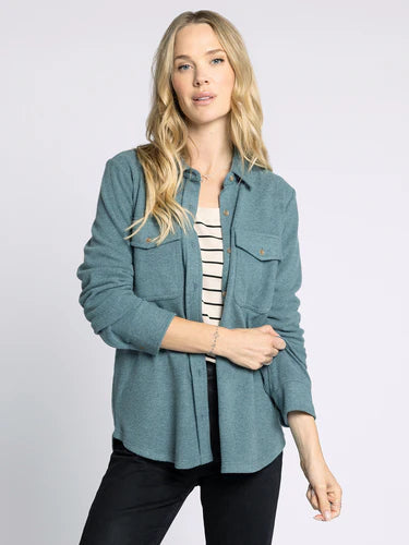 Soft spruce heather shirt with buttoned chest pockets, relaxed fit, and rolled sleeves, ideal for Long Island boutique fashion.