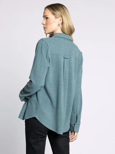 Soft spruce heather shirt with buttoned chest pockets, relaxed fit, and rolled sleeves, ideal for Long Island boutique fashion.