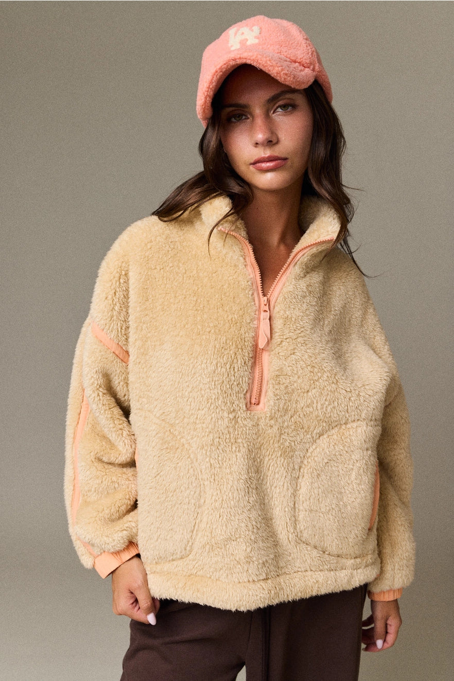 Beige/Orange