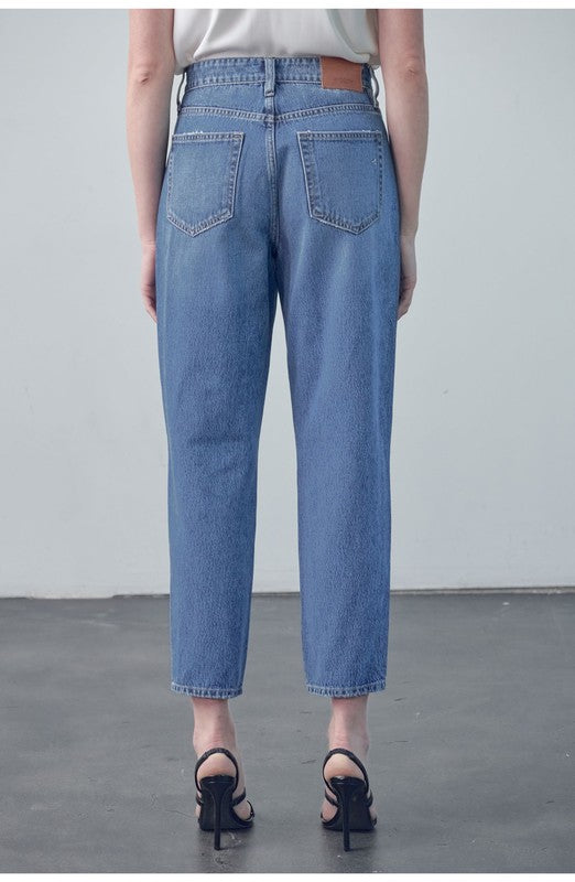 Zoey Mom Tapered Jeans