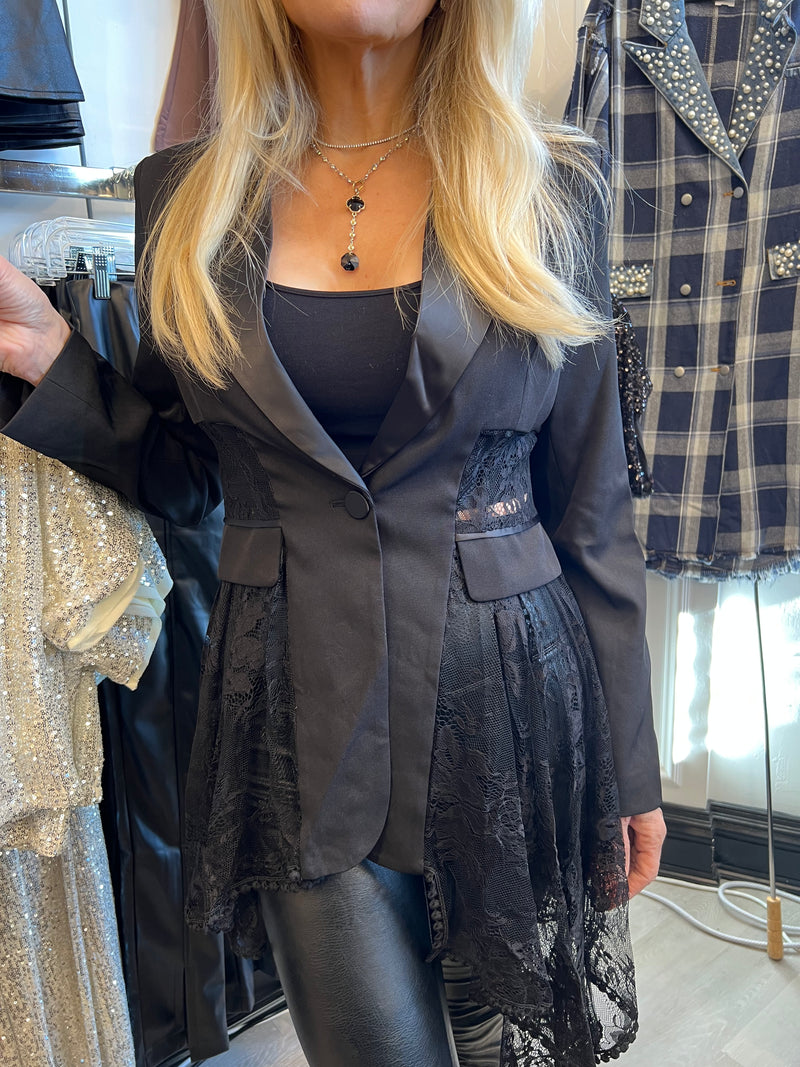Sleek black Gracia Lace Contrast Jacket featuring a tailored fit with delicate lace details, perfect for Long Island boutique fashion enthusiasts.